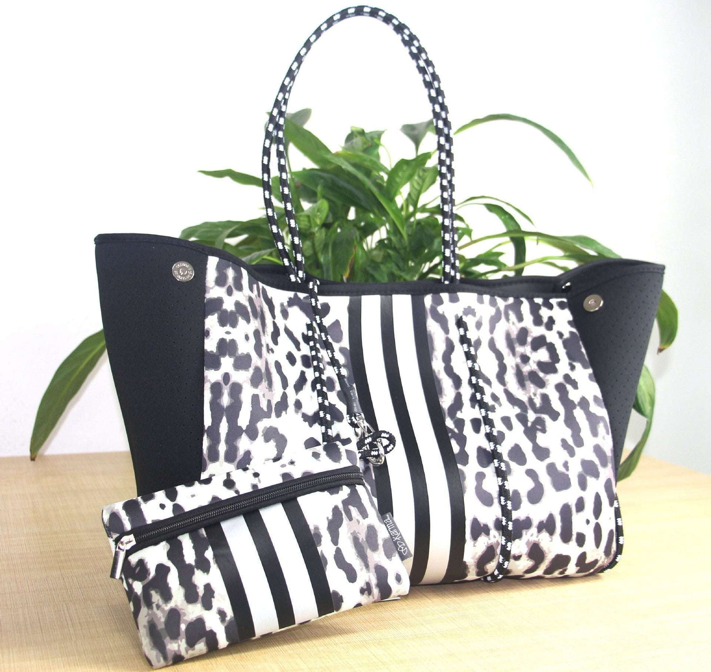 Leisure Handbag Online, Outdoor Beach Bag, Summer Beach Tote - available at Sparq Mart