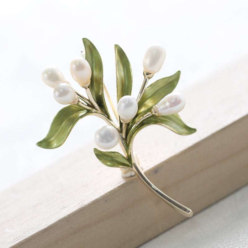 Elegant Pin Jewelry, Pastoral Style Pin, Pearl Leaf Brooch - available at Sparq Mart