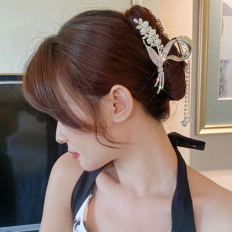 fashion hair clip, summer hair accessory, trendy headwear - available at Sparq Mart